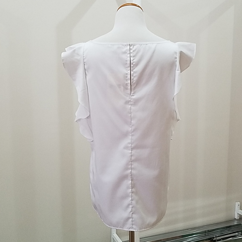 NWT Ruffle top - Picture 2 of 2